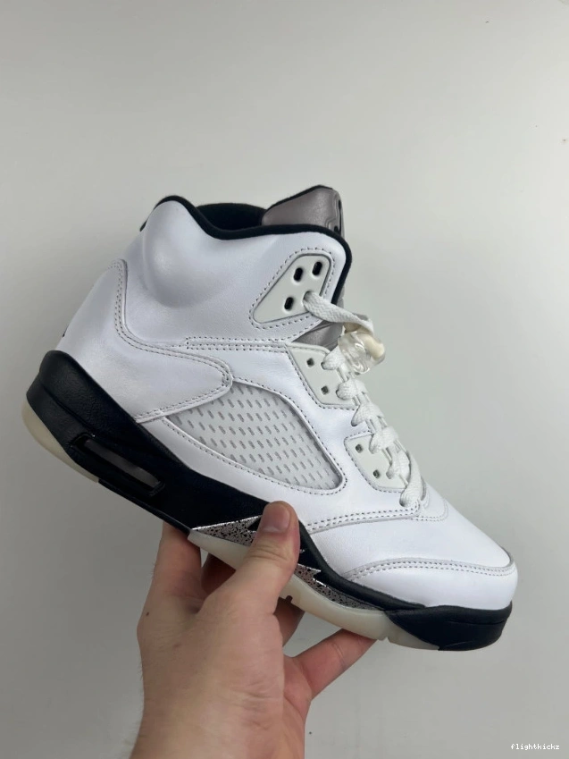 BLACK' AIR RETRO DD0587-110 5 JORDAN 'WHITE 0827